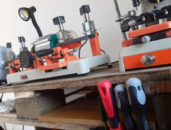 Cerrajero J. Hernandez