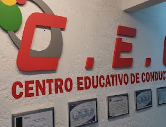 Academia de choferes C.E.C. (Centro Educativo de Conductores)