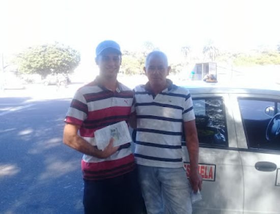 Academia de Choferes Lugol