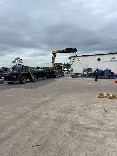 Compacta uy – Transporte de carga terrestre — Servicio de fletes en La Blanqueada