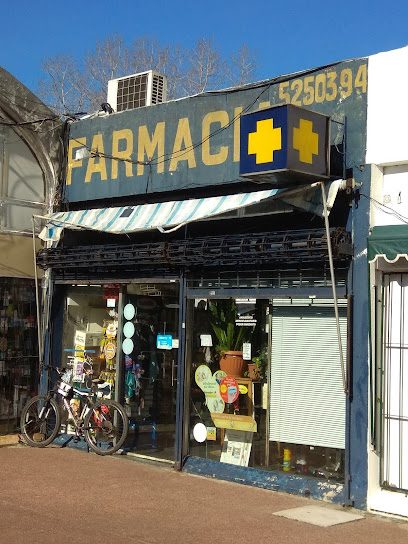Farmacia Uruguaya II — Farmacia en Malvín Norte