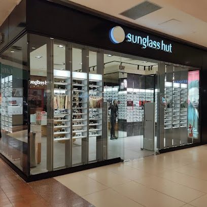 Sunglass Hut Montevideo Shopping — Óptica en Buceo