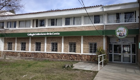 Colegio Salesiano de la Costa — colegio en Lomas de Solymar