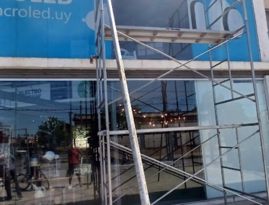 VIDRIERÍA y carpinteria