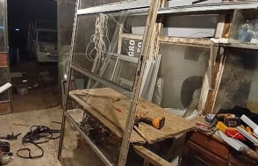 Vidrieria y carpintería en aluminio